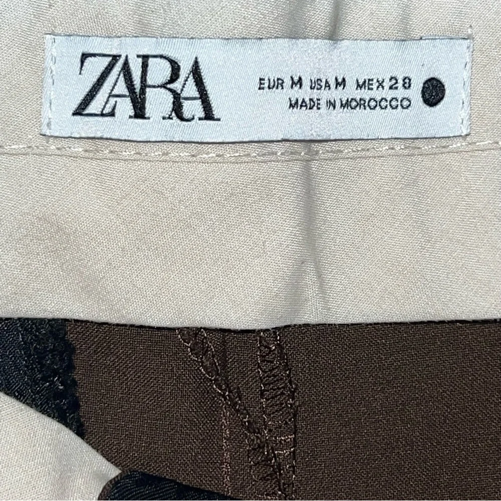 Zara Women’s Brown Straight-Leg Pants - Size M